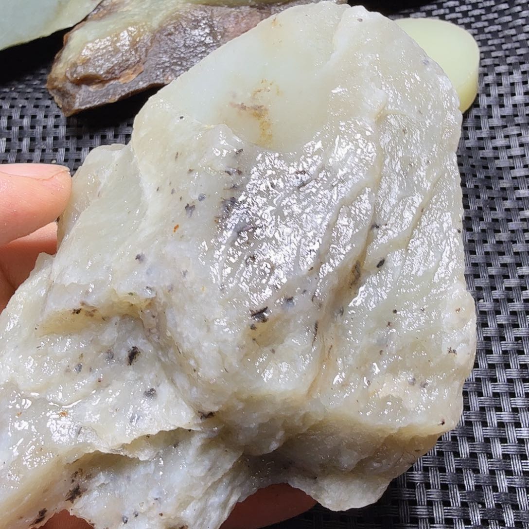 和田玉（糖玉）未镶嵌珠宝半成品