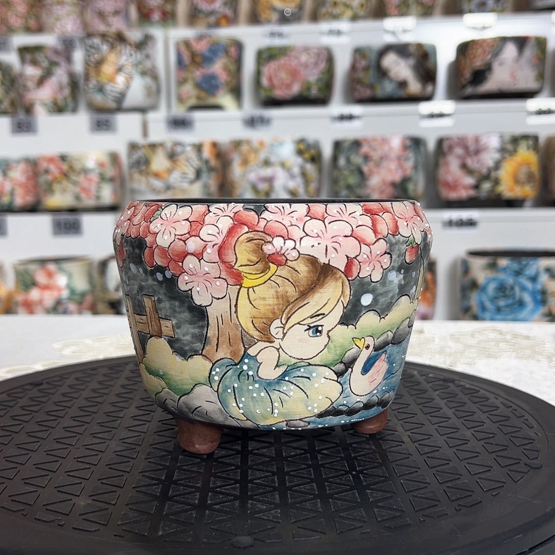 手绘陶瓷花盆口11.5高10.5