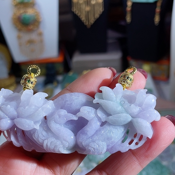 翡翠颈饰未镶嵌翡翠紫色锁骨