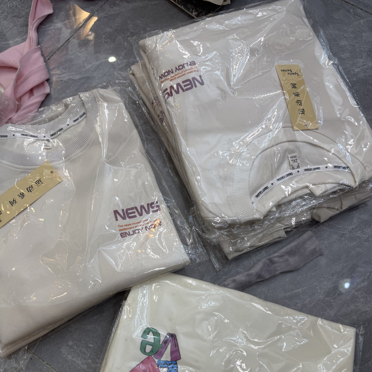 卫衣套头款 news love宽松型圆领耐磨厚款常规款秋冬字母印花