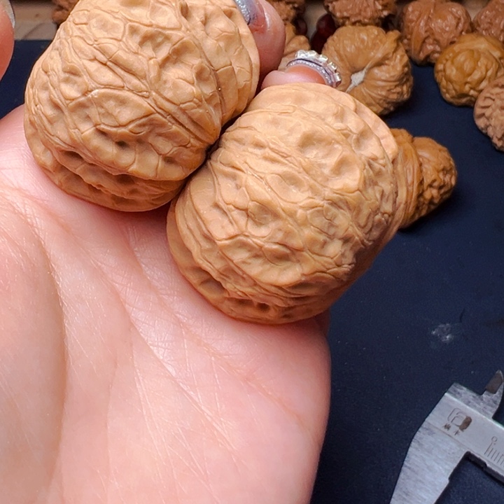 文玩核桃吊坠乾隆磨42