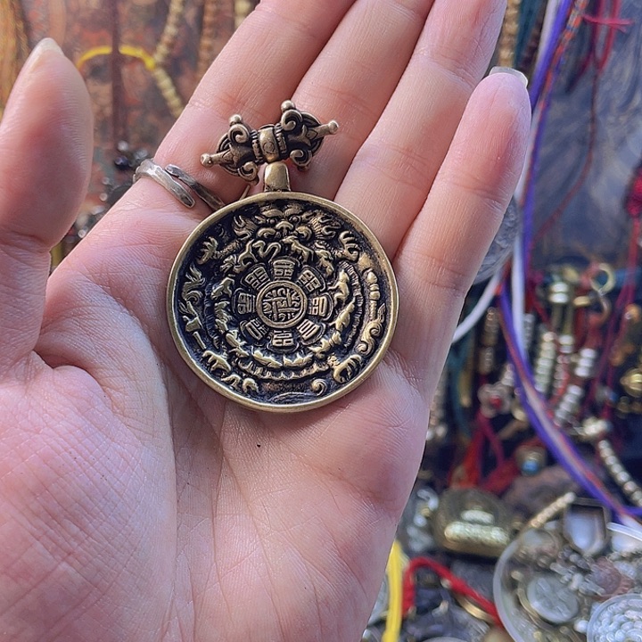 精品黄铜利马铜九宫八卦牌子，一个