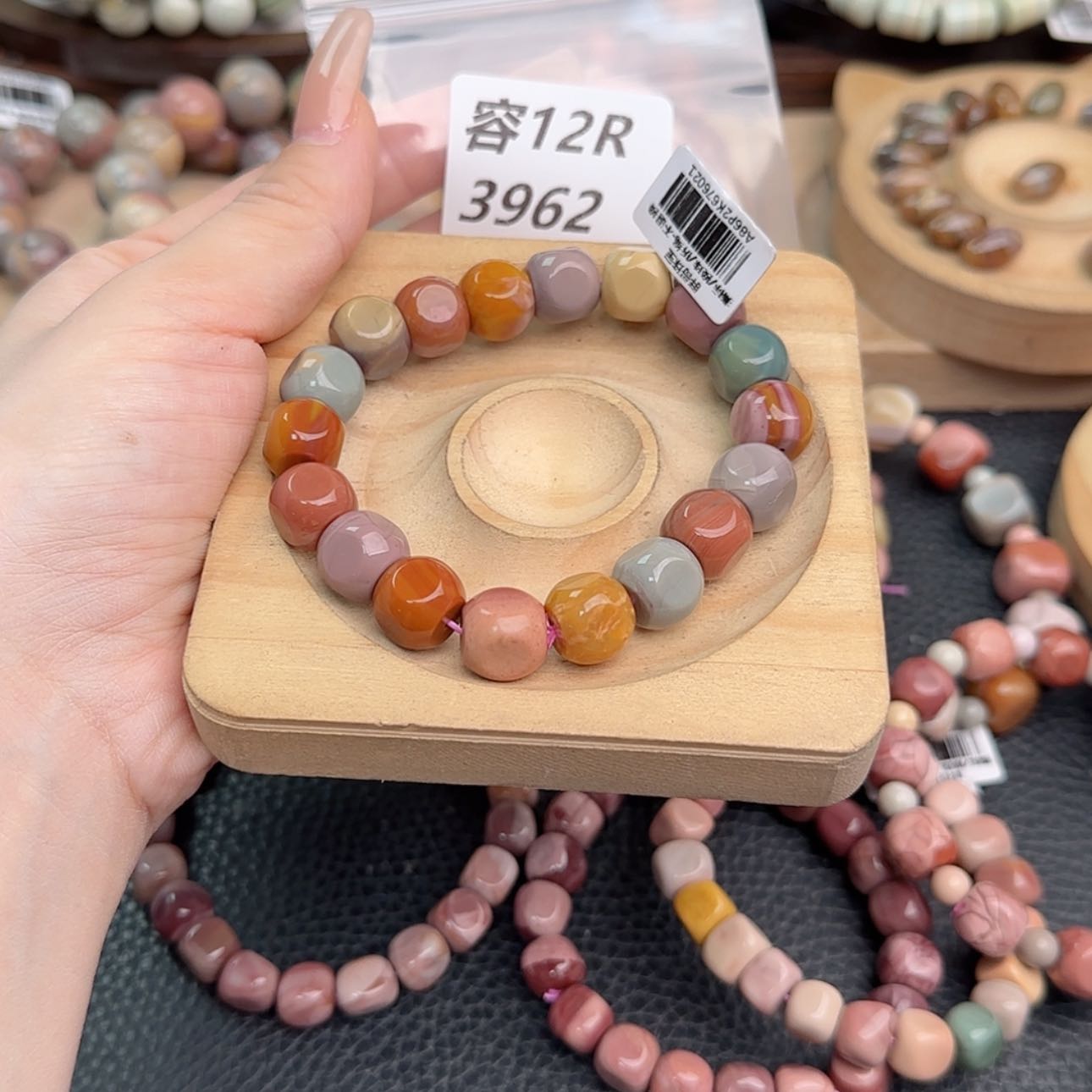 【闪购商品】未镶嵌手链石英质玉A****?