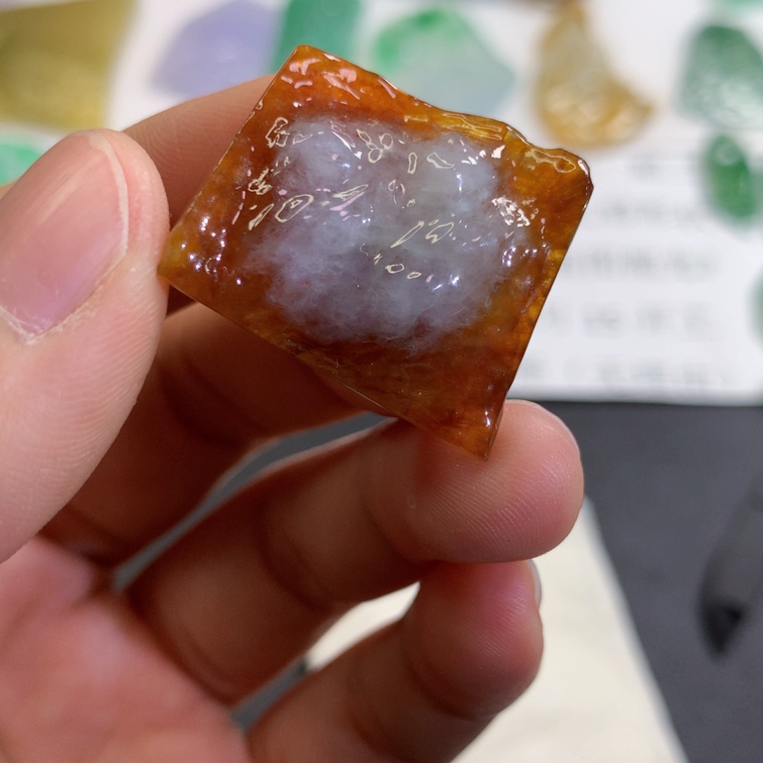 【闪购商品】翡翠吊坠(不含链)未镶嵌