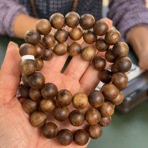 沉香手串蓝宝石11克卡1.2多样性发1条