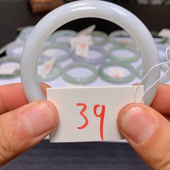 翡翠手镯未镶嵌255666999999999