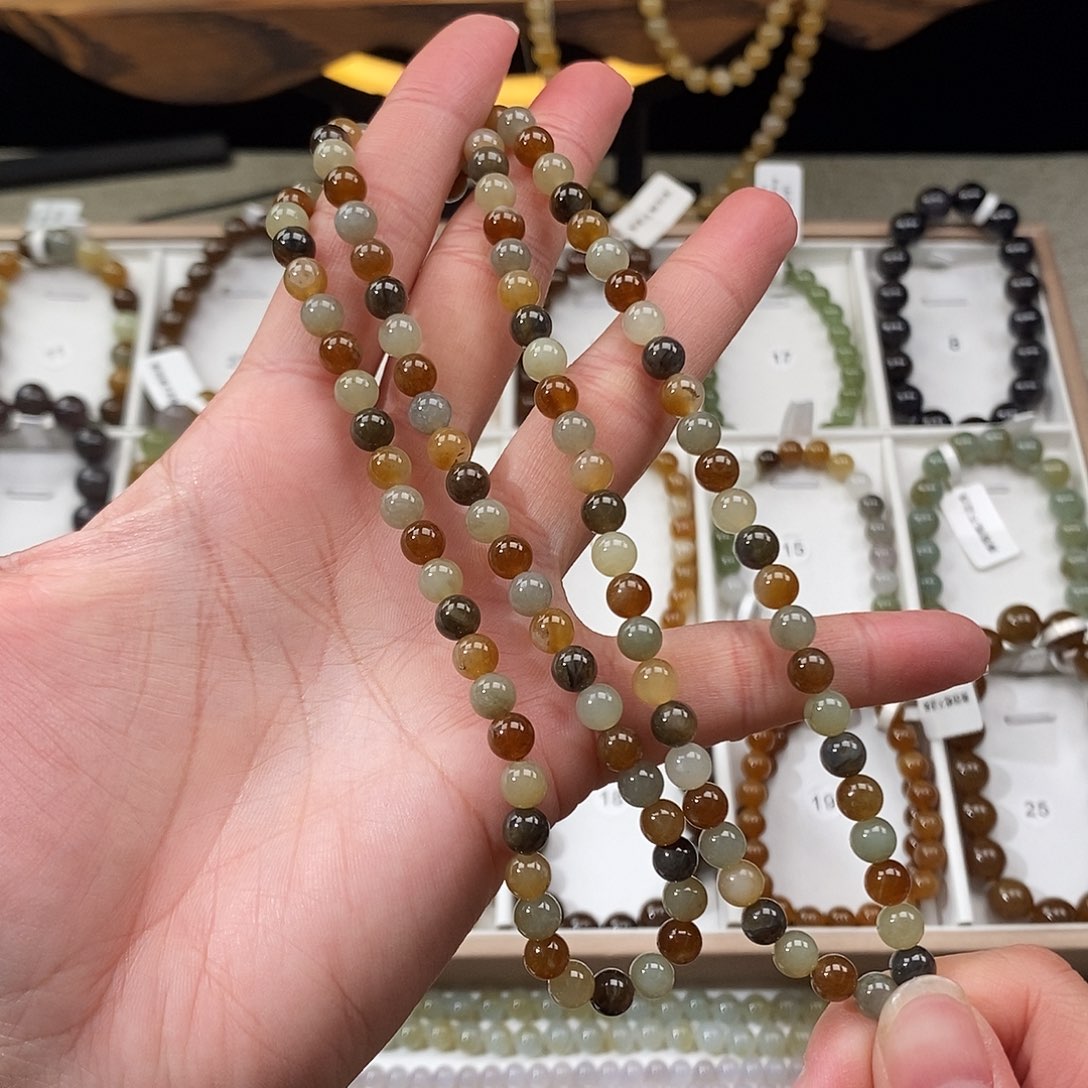 和田玉（糖玉）未镶嵌手链