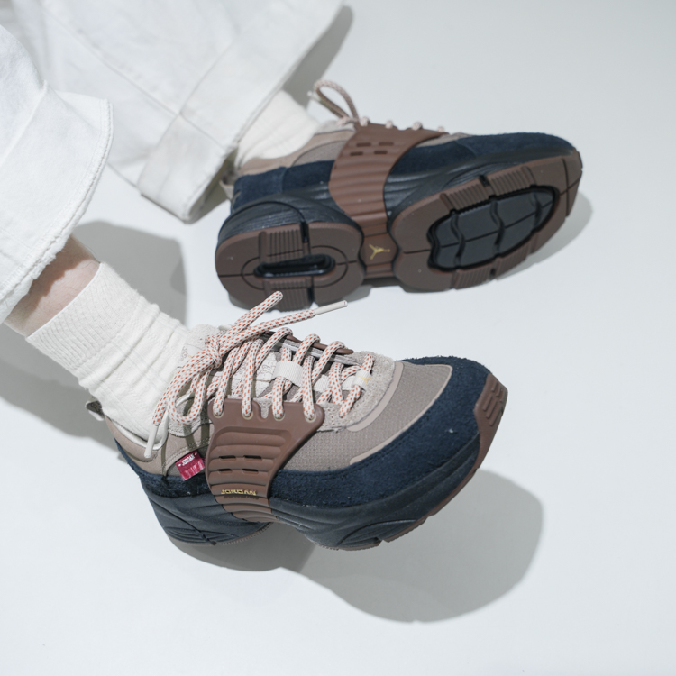 NIKE/耐克官方正品AJ Trunner男黑粽色休闲增高运动鞋IQ1113-270