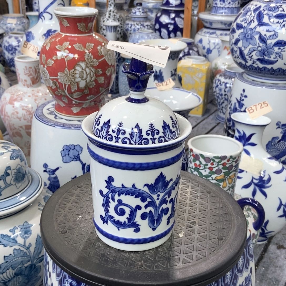 摆件花瓶手绘釉下彩