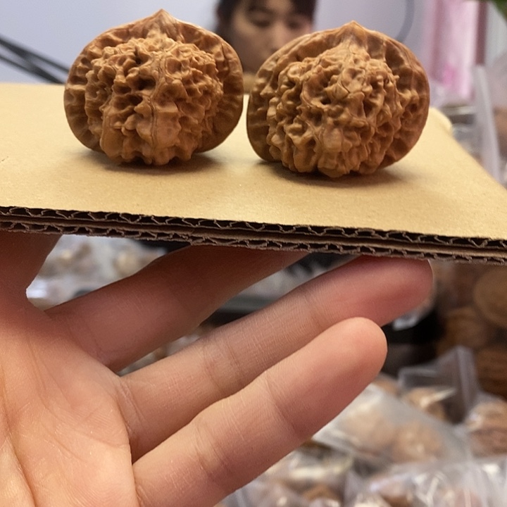 文玩核桃把件46.5官帽老树大肚子