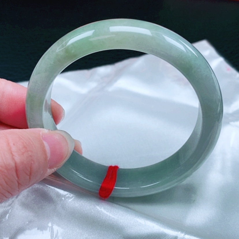 【闪购商品】翡翠手镯未镶嵌59圈