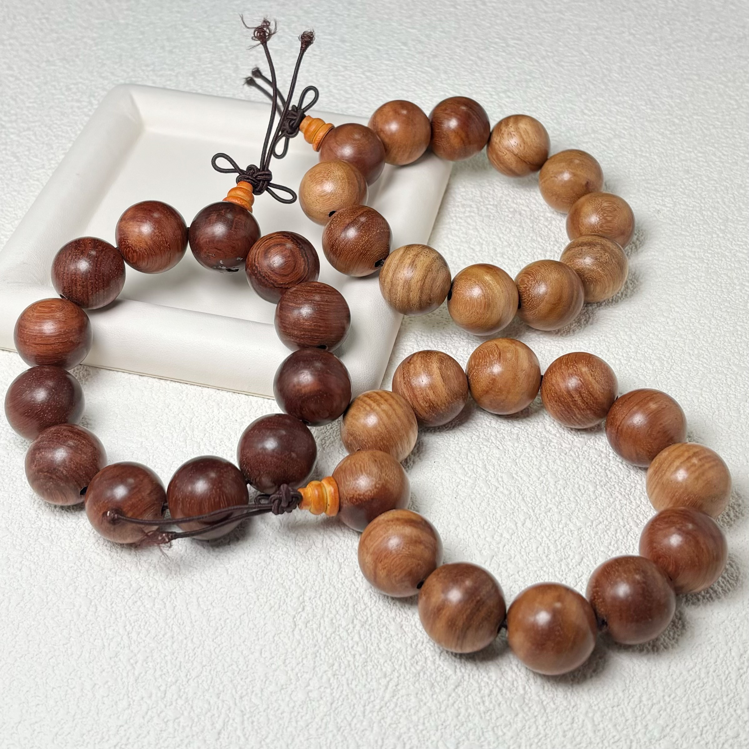 【老郑家】 木作檀木手串一条  约20mm 多样性发一件 MT02