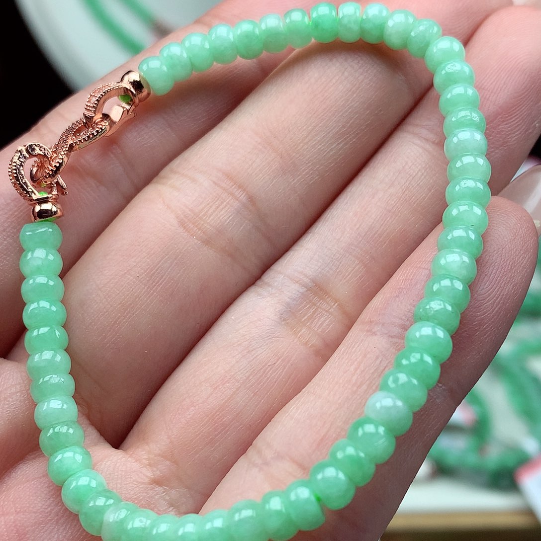 翡翠未镶嵌手链翡翠