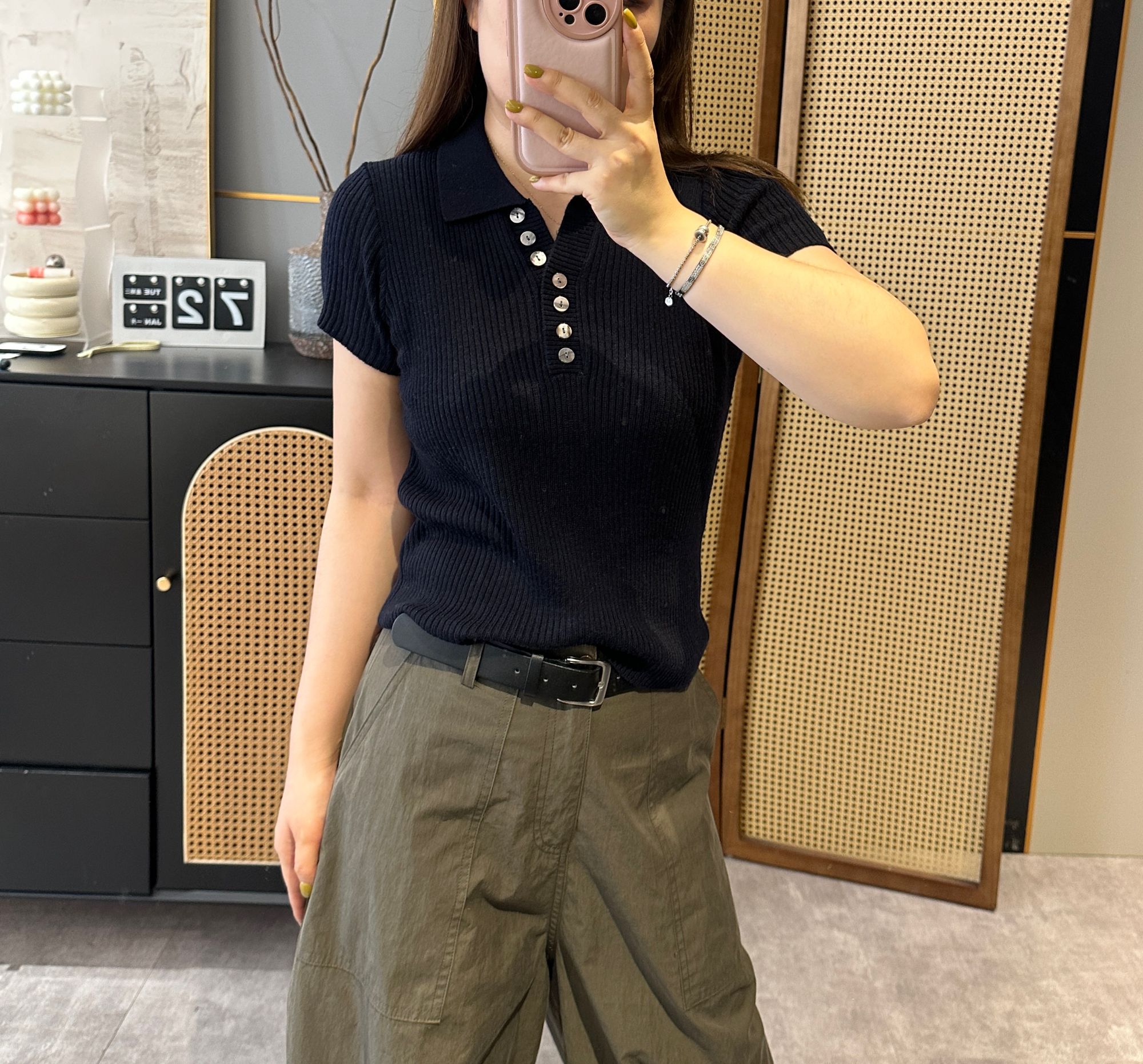 【欧加粒粒】新款早秋翻领纽扣设计短袖套头针织衫显瘦百搭 Y213