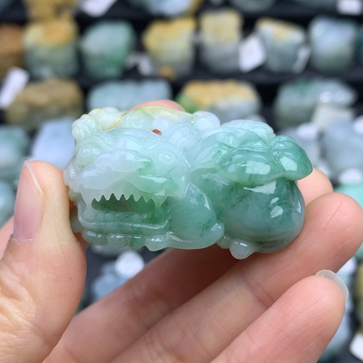 翡翠颈饰未镶嵌天然缅甸A货翡翠貔貅吊坠