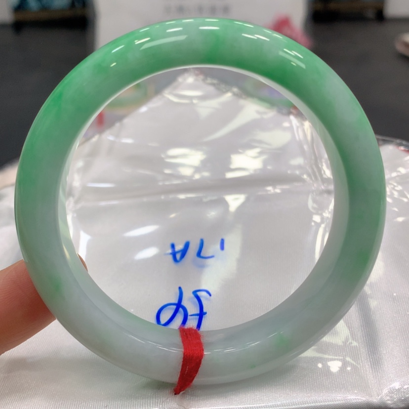 【闪购商品】翡翠手镯未镶嵌翡翠