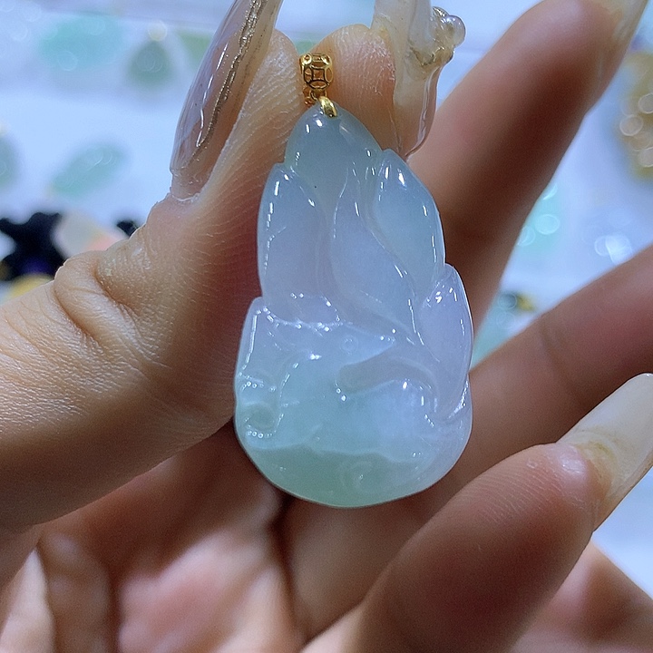 翡翠颈饰18K金镶嵌天然翡翠A货吊坠
