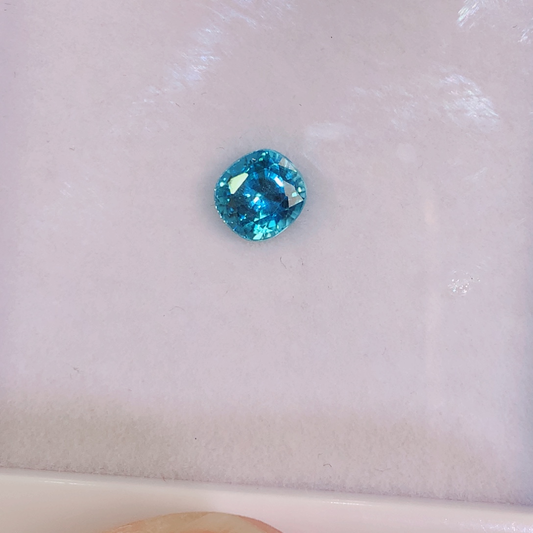 锆石风信子未镶嵌1.5ct 风信子