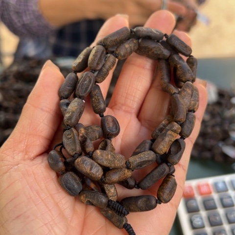 沉香手串蓝宝石沉水19克卡0.6多样性发1条