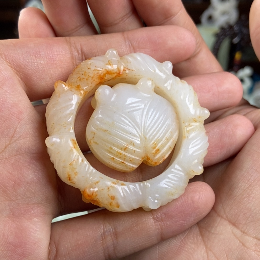 和田玉挂件未镶嵌狙***人