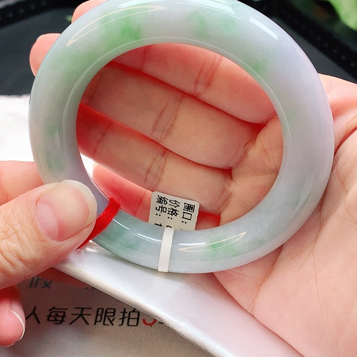 翡翠手镯未镶嵌爱*圆条57