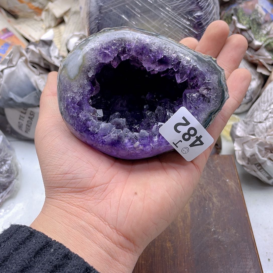 紫晶大型摆件（非配饰）未镶嵌