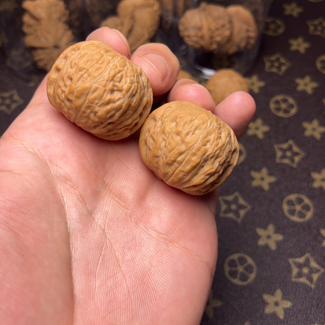 把件文玩核桃边36肚36 全品铁锤