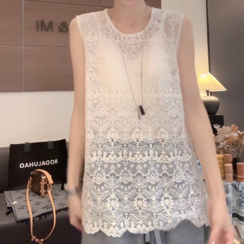 【轻奢时尚】新款显瘦欧若风百搭圆领蕾丝打底背心直播专享