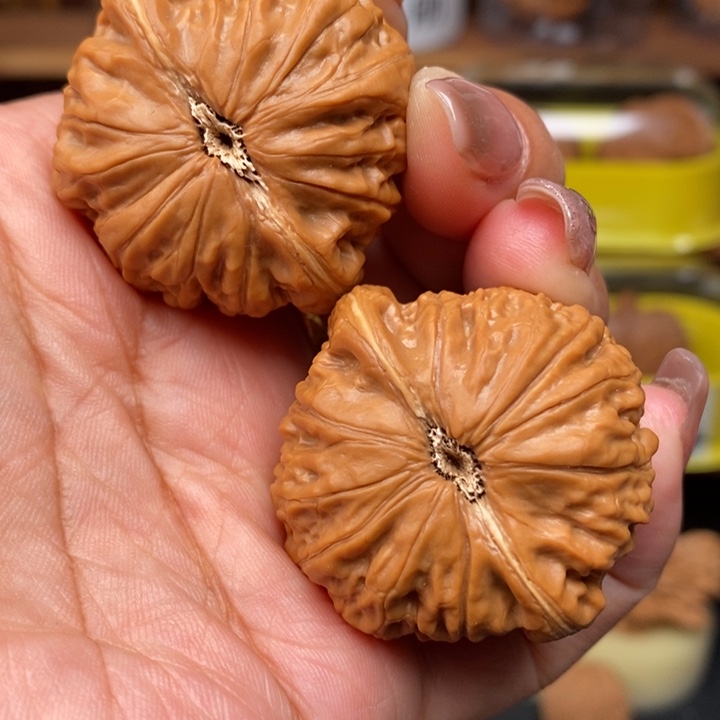 文玩核桃吊坠我****39全品铁锤