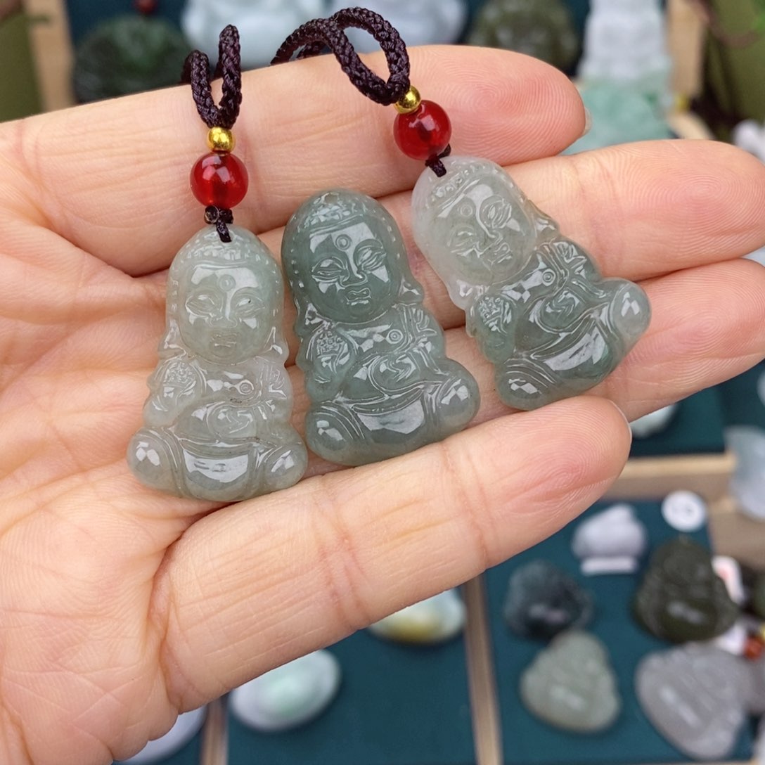 翡翠颈饰未镶嵌宝宝佛（多样性发货选其一）