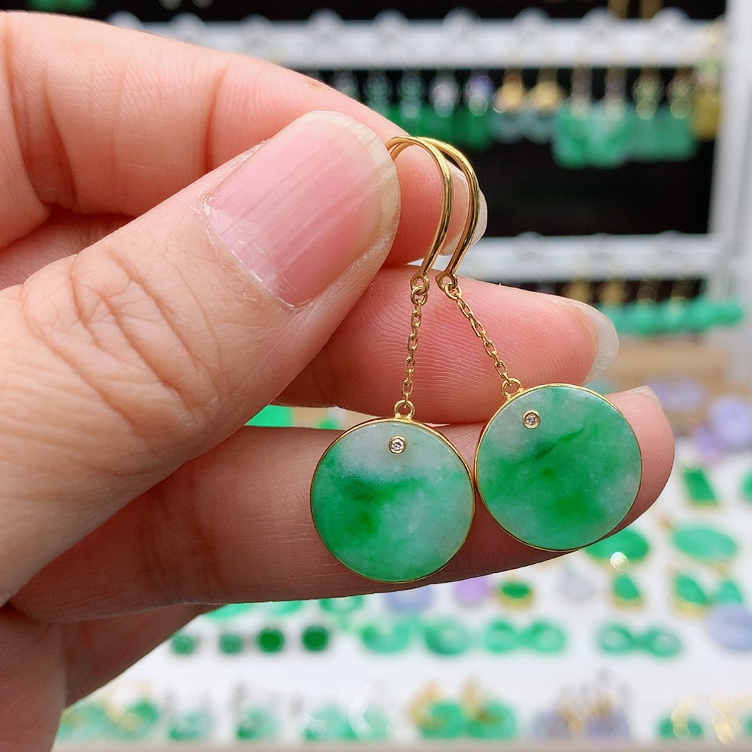 翡翠耳饰18K金镶嵌的