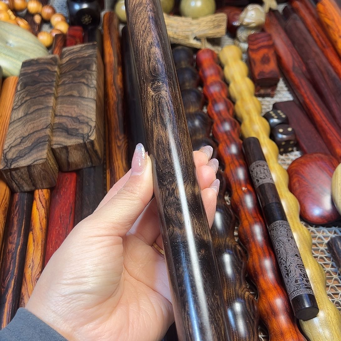 维腊木（绿檀）紫光檀