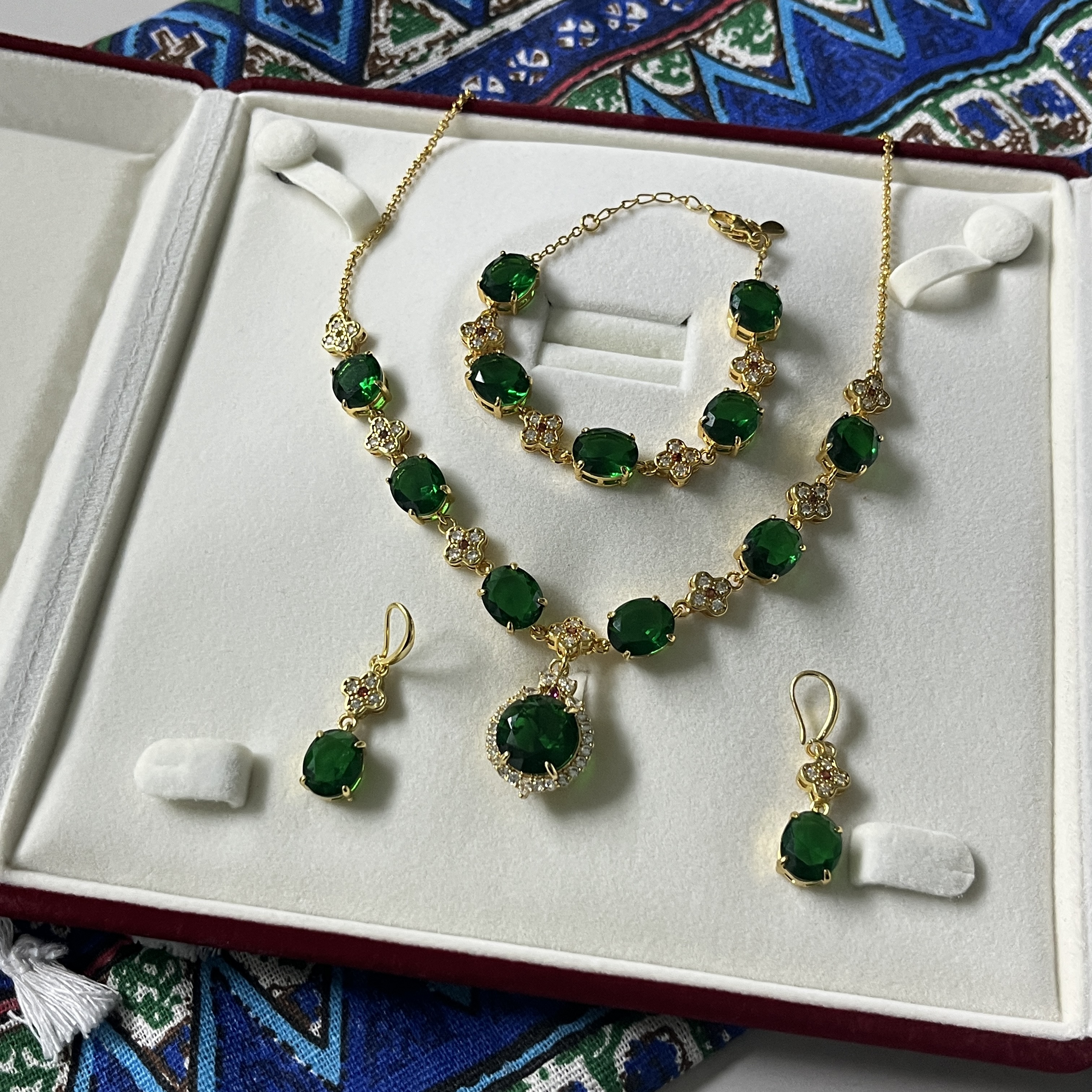 SPKG013000时尚风格饰品送精美礼盒