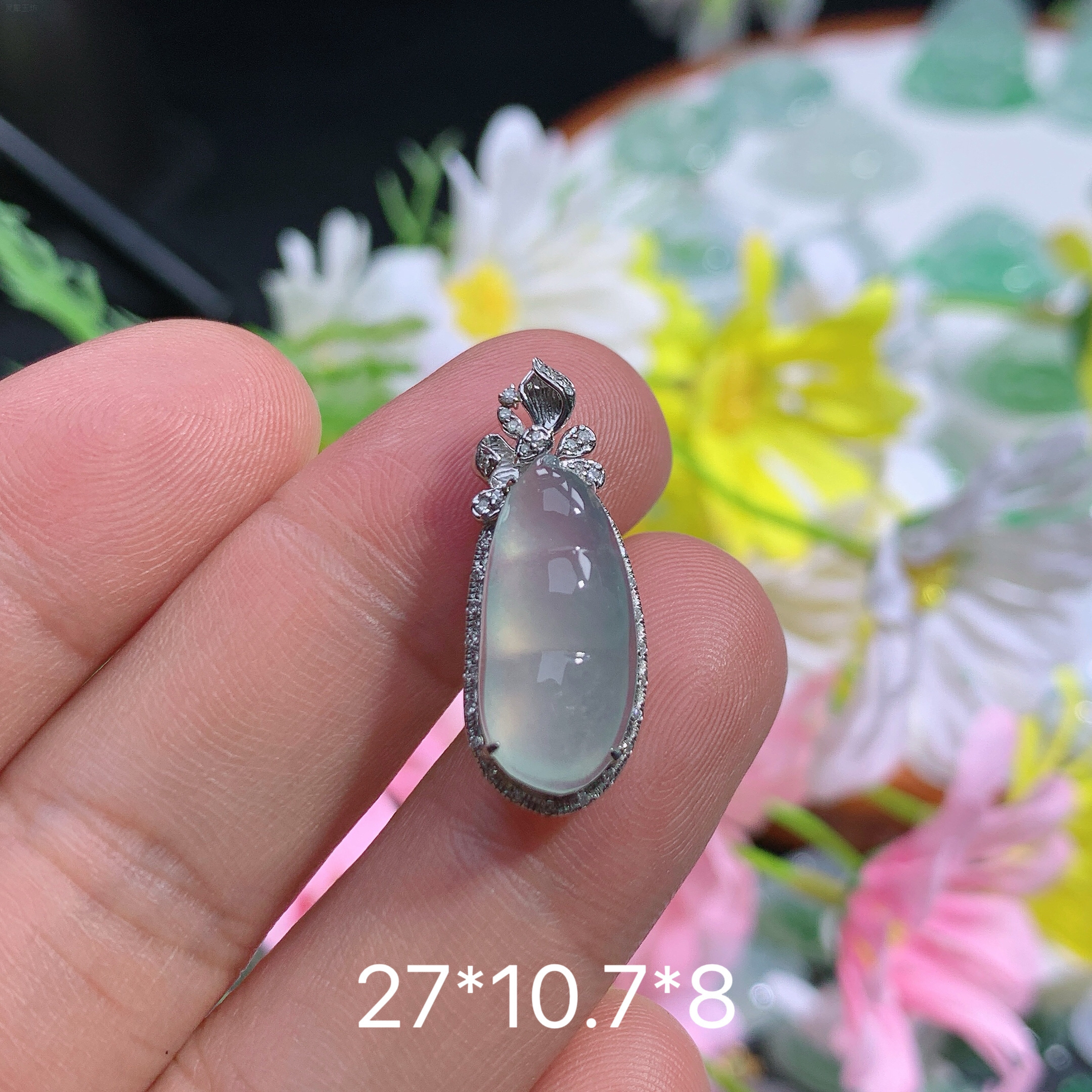 缅甸翡翠A货冰种福豆山冰透精致上等翡翠珠宝首饰精美女士极光玉