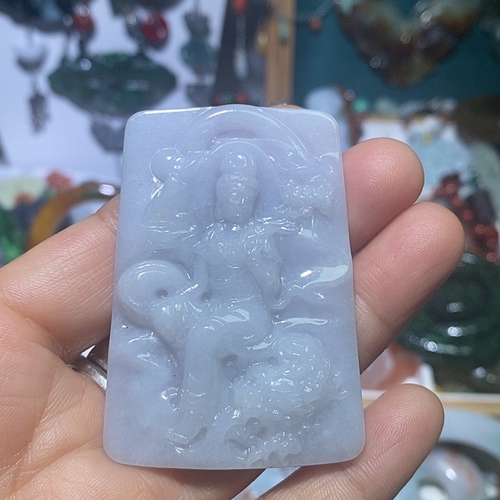 翡翠未镶嵌吊坠(赠链)