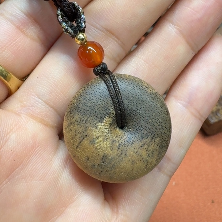 大叶紫檀（黑酸枝木类）