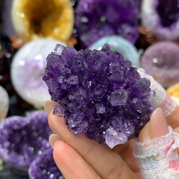 张***菡水晶大型摆件（非配饰）未镶嵌