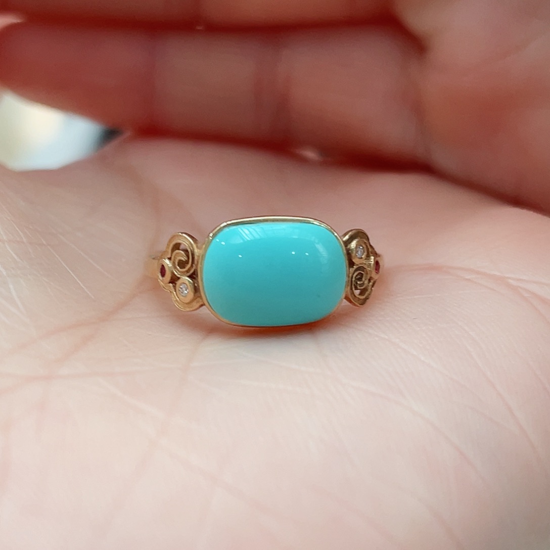 绿松石颈饰18K金镶嵌