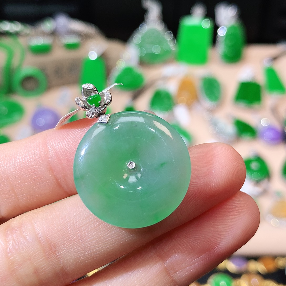 翡翠18K金镶嵌吊坠(不含链)