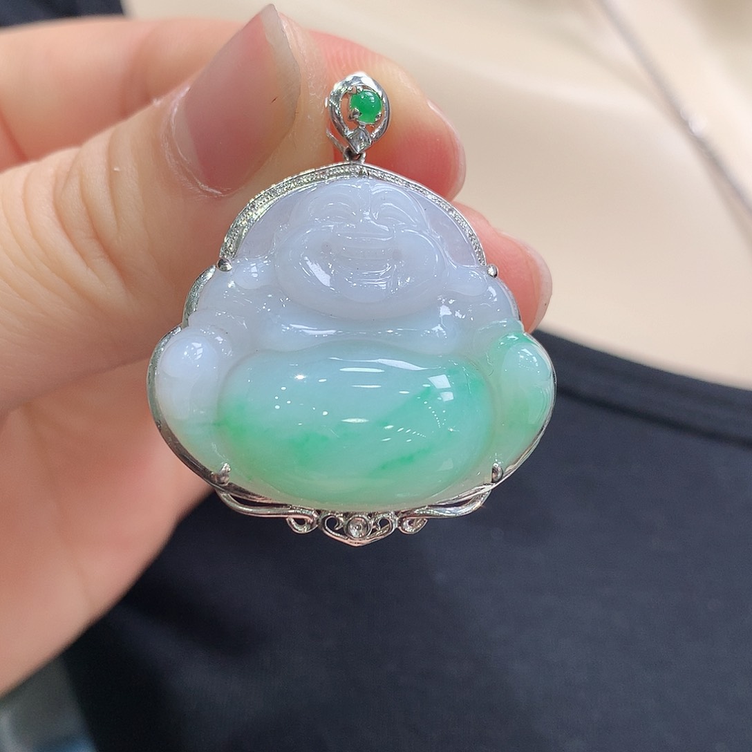 翡翠18K金镶嵌颈饰佛公