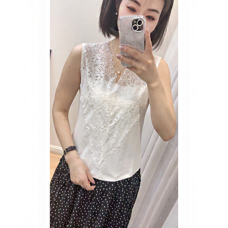 重工蕾丝拼接百搭背心25133