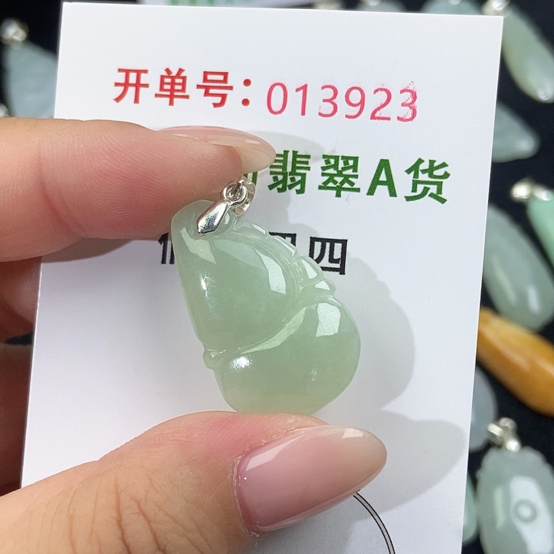 翡翠未镶嵌颈饰天然