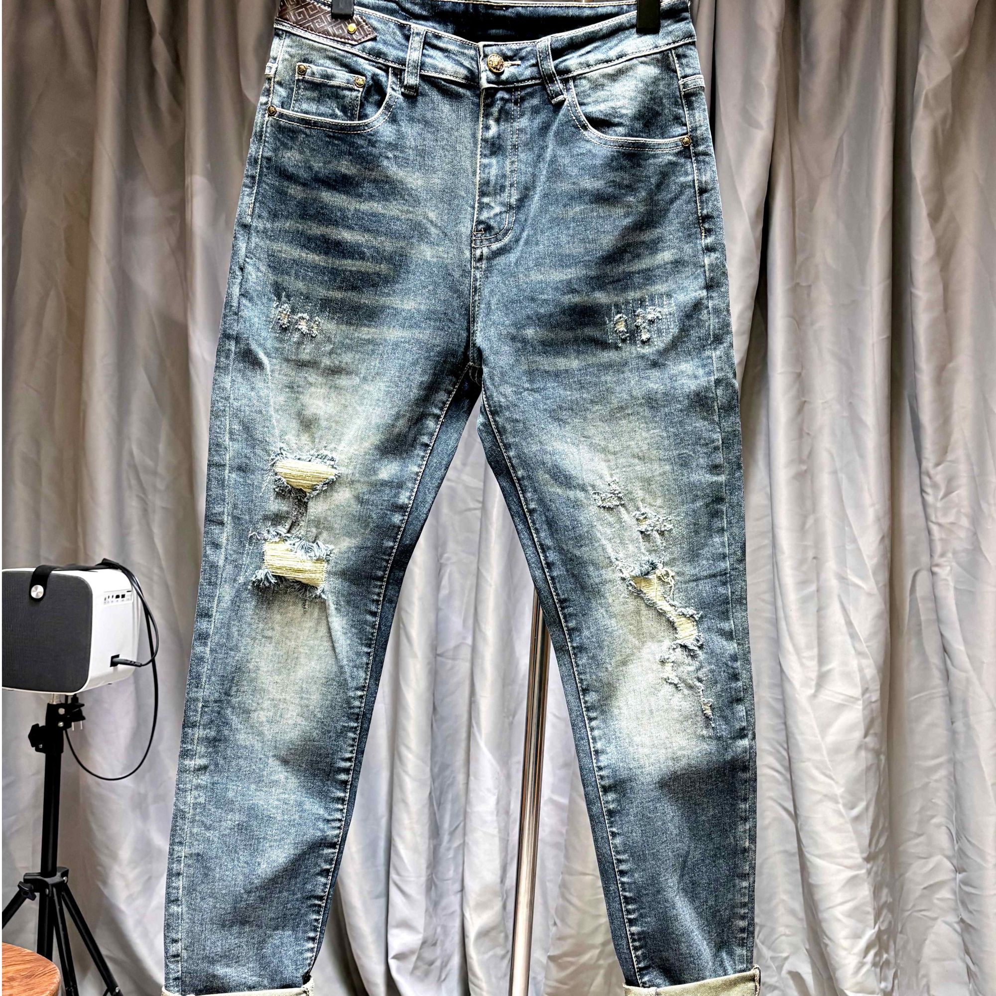 复古破洞补丁美人头水洗设计感牛仔裤男款春秋欧版修身小直筒裤子