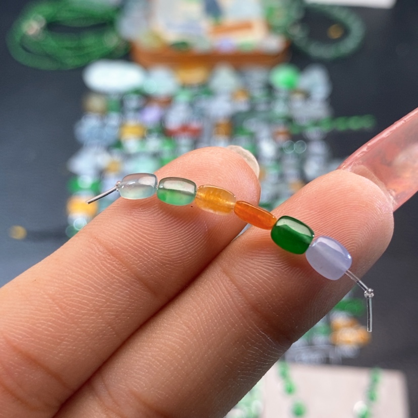 【闪购商品】翡翠挂件未镶嵌枣珠