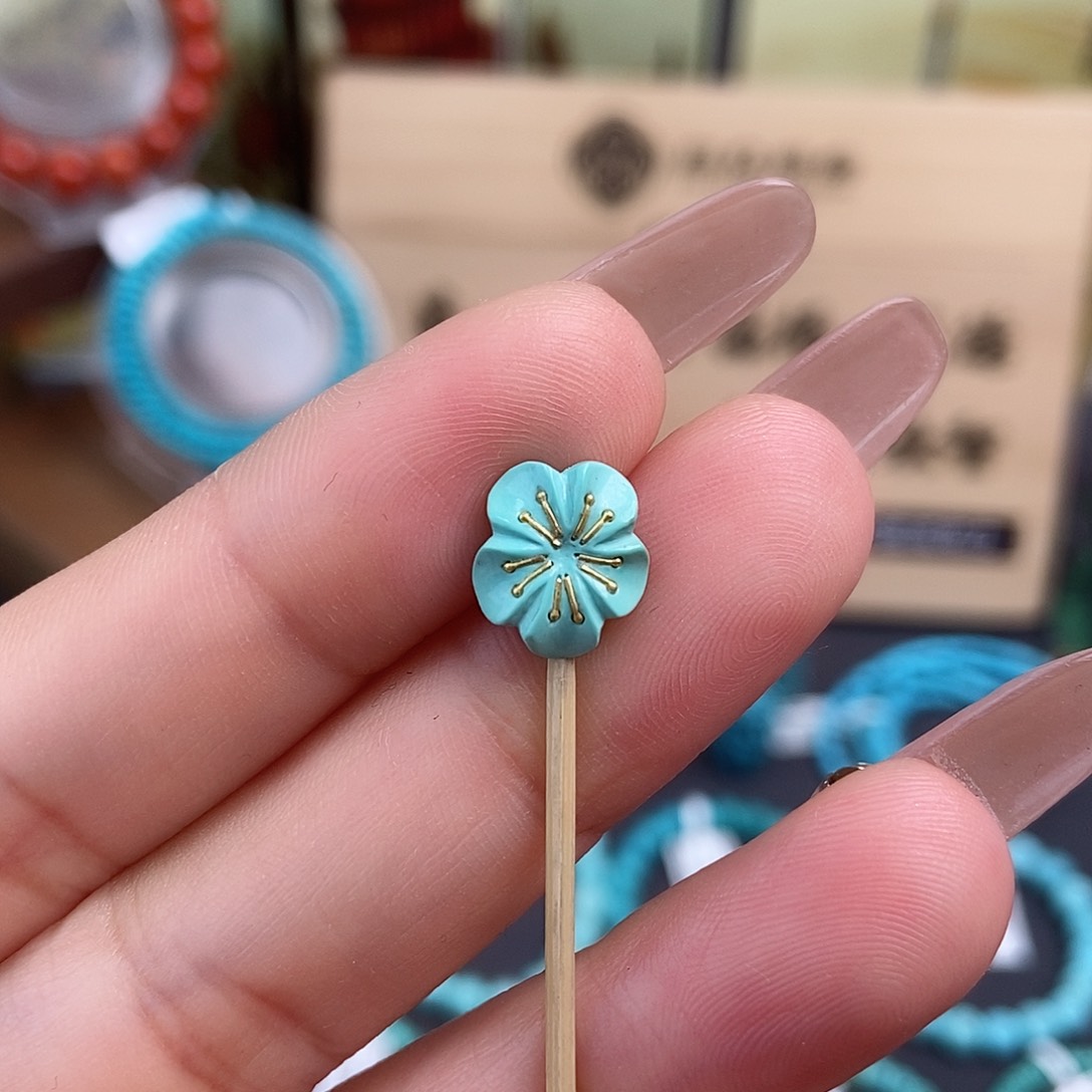 绿松石雕刻未镶嵌