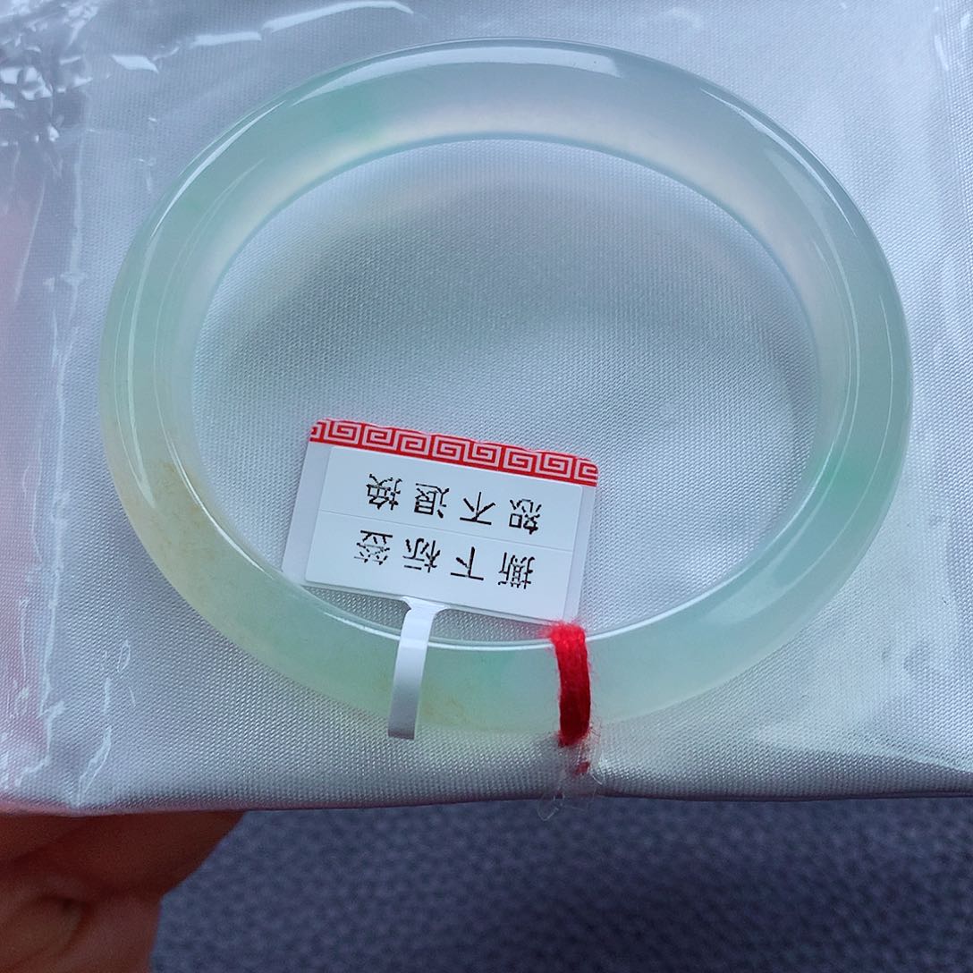 翡翠手镯未镶嵌53贵妃 强推小圈