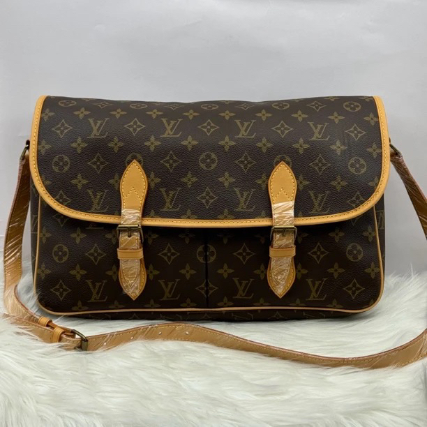95新 LouisVuitton/路易威登 二手奢侈品双眼剑桥包斜挎包0096