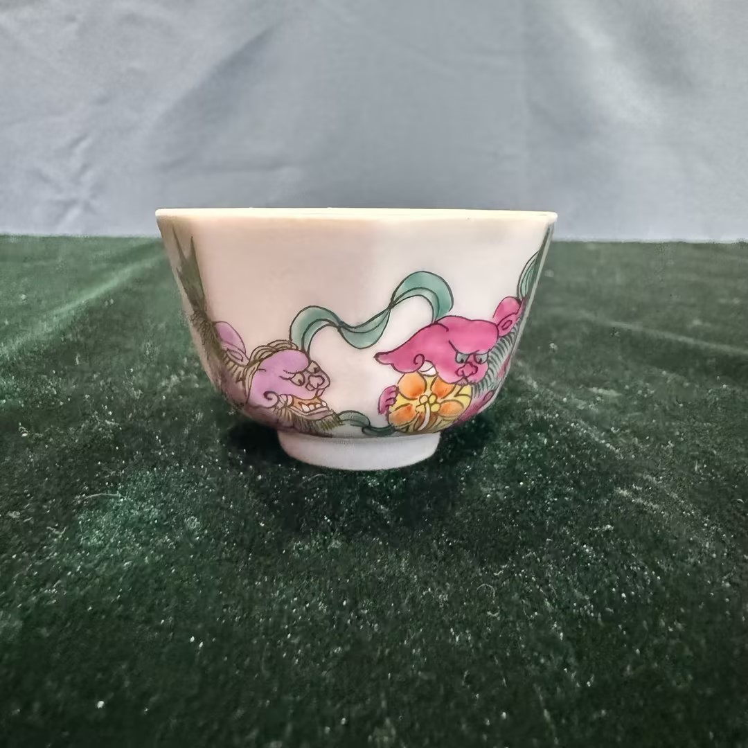 狮子滚绣球纹赏杯FC-021701