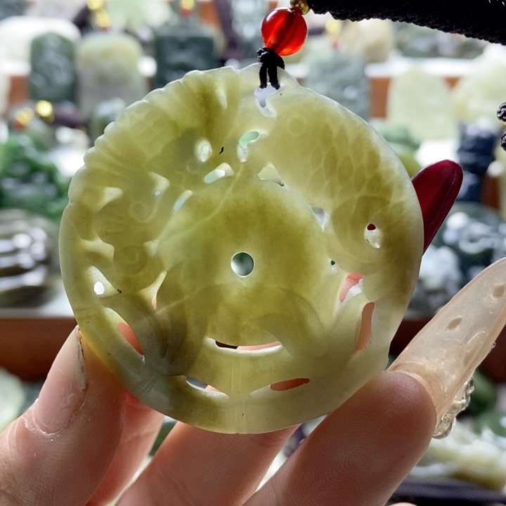 和田玉颈饰足银镶嵌