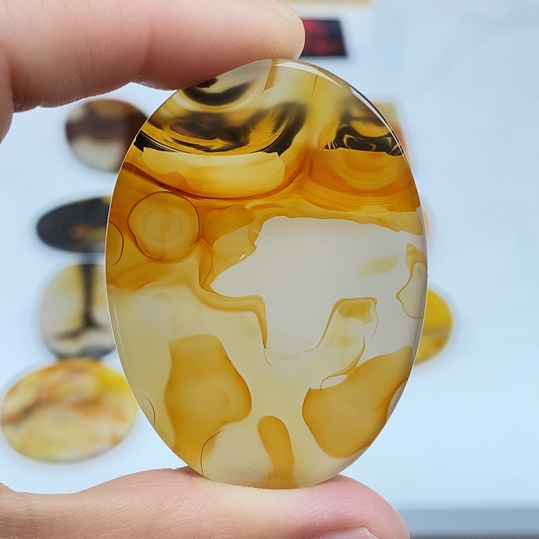 玛瑙/玉髓未镶嵌珠宝半成品